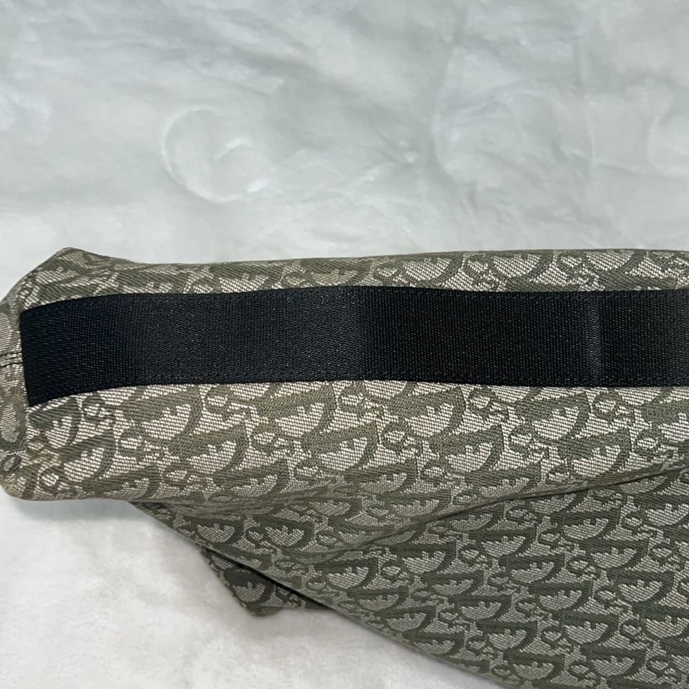 🎉SOLD 🎉 Christian Dior Trotter Crossbody bag - Picture 9 of 16